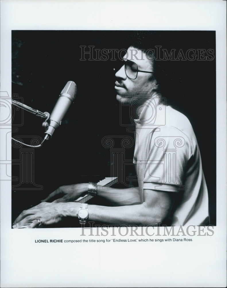 1981 Press Photo Singer Songwriter Lionel Richie Composer Of &quot;Endless Love&quot; - Historic Images