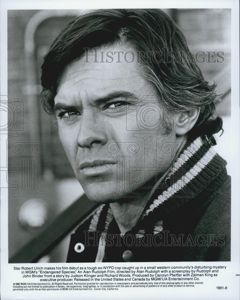 1982 Press Photo Robert Urich Makes Film Debut In Endangered Species - DFPG07927 - Historic Images