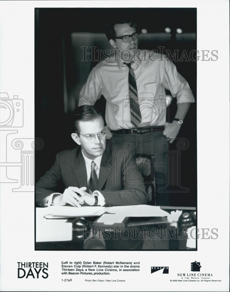 2000 Press Photo Dylan Baker and Steven Culp in "Thirteen Days" - Historic Images