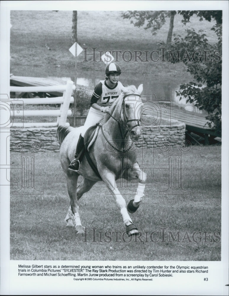 1985 Press Photo Melissa Gilbert riding a horse in "Sylvester" - Historic Images