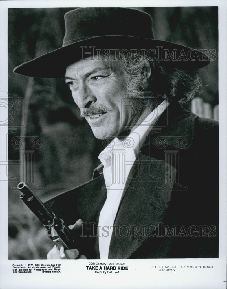 1975 Press Photo Lee Van Cleef in "Take A Hard Ride" - Historic Images