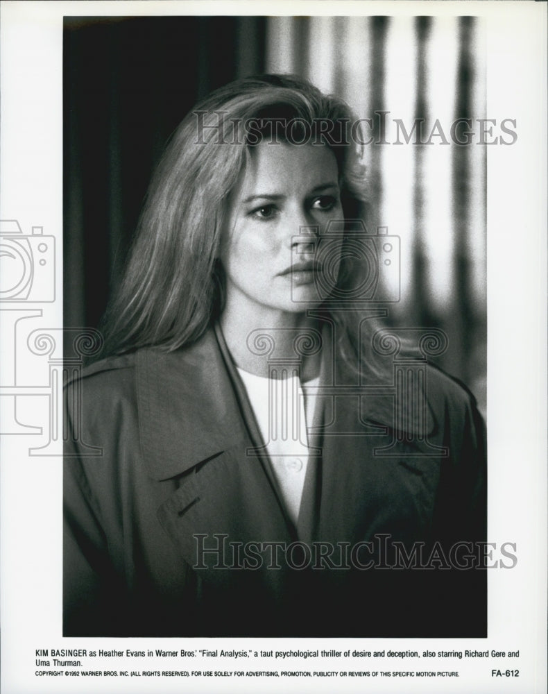 1992 Press Photo Kim Basinger in &quot;Final Analysis&quot; - Historic Images