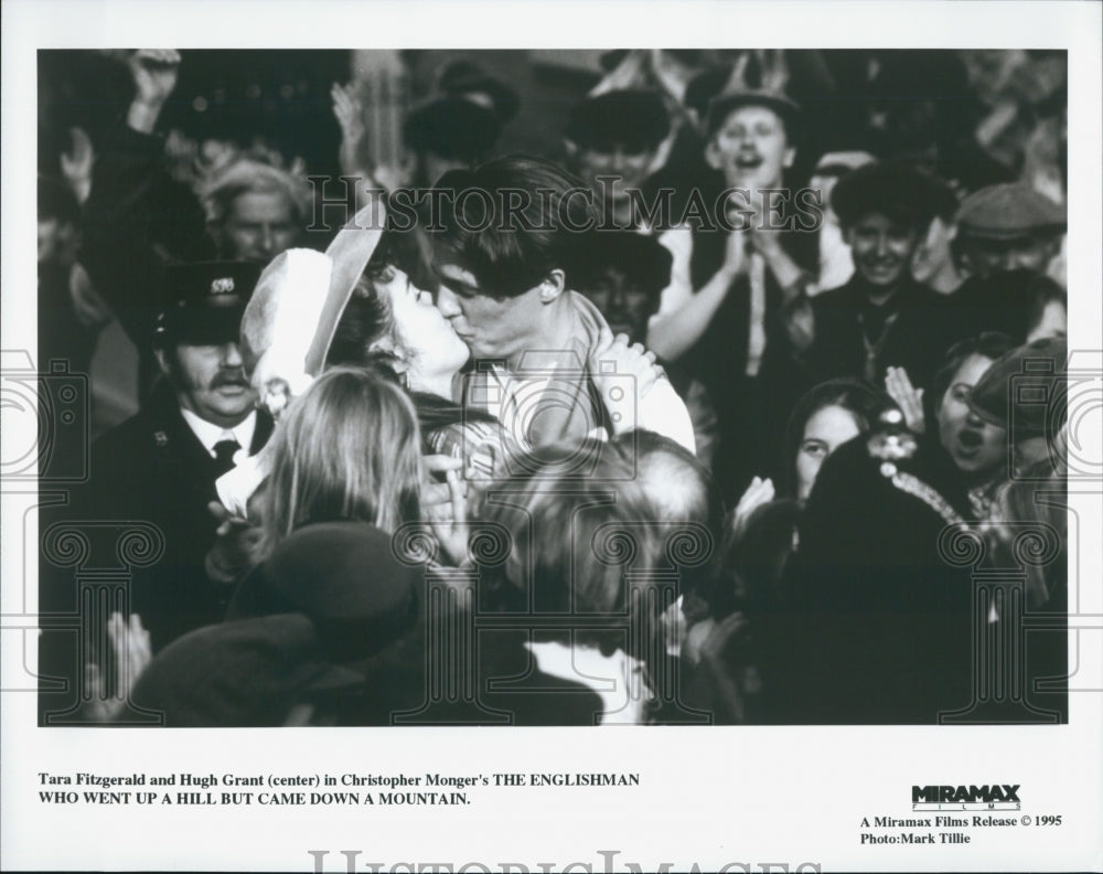 1995 Press Photo Grant Fitzgerald &quot;Englishman Went Up Hill Came Down Mountain&quot; - Historic Images