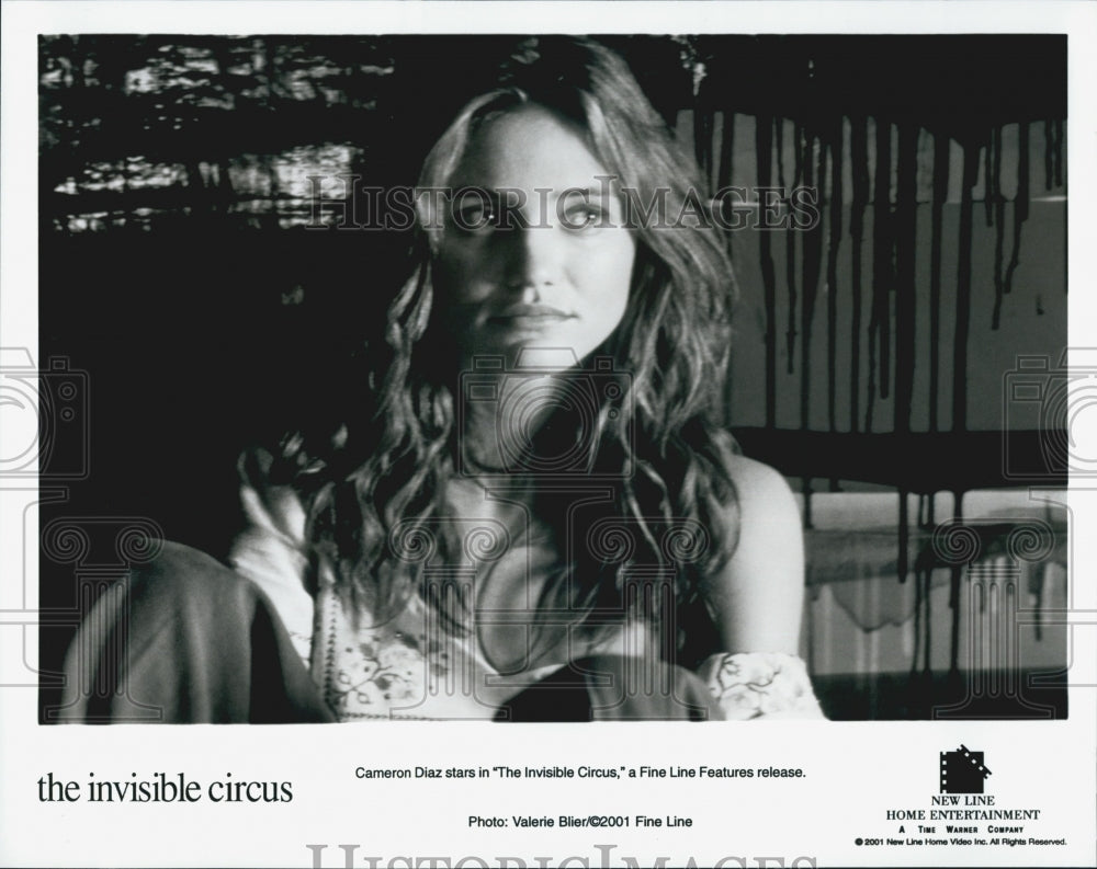 2001 Press Photo Cameron Diaz in &quot;The Invisible Circus&quot; - Historic Images