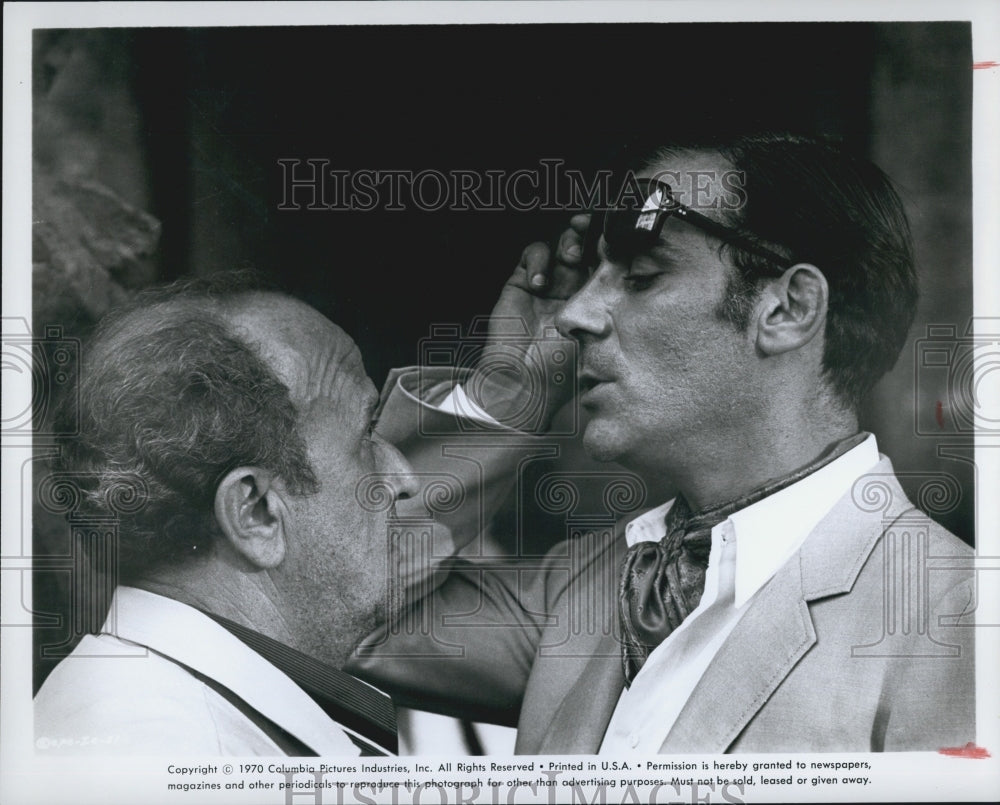 1970 Press Photo Actors in a COlumbia Pictures film - DFPG11043 - Historic Images