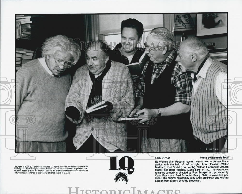 1994 Press Photo "I.Q." Walter Matthau,Tim Robbins,Lou Jacobi,J Mahler - Historic Images