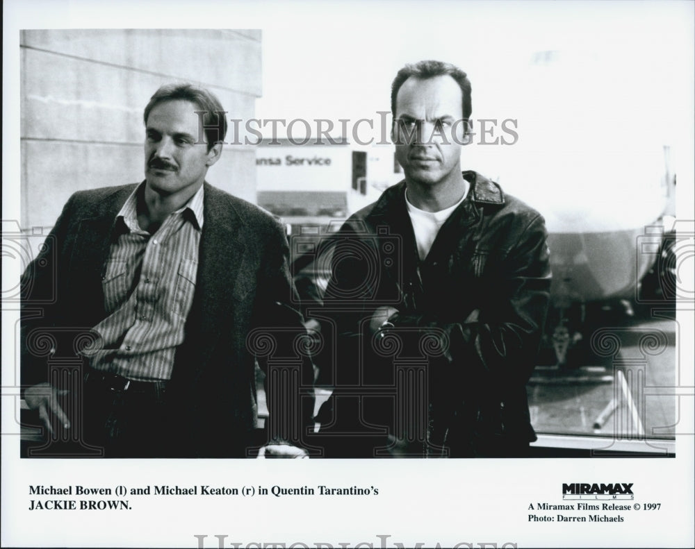 1997 Press Photo Michael Bowen and Michael Keaton in "Jackie Brown" - Historic Images