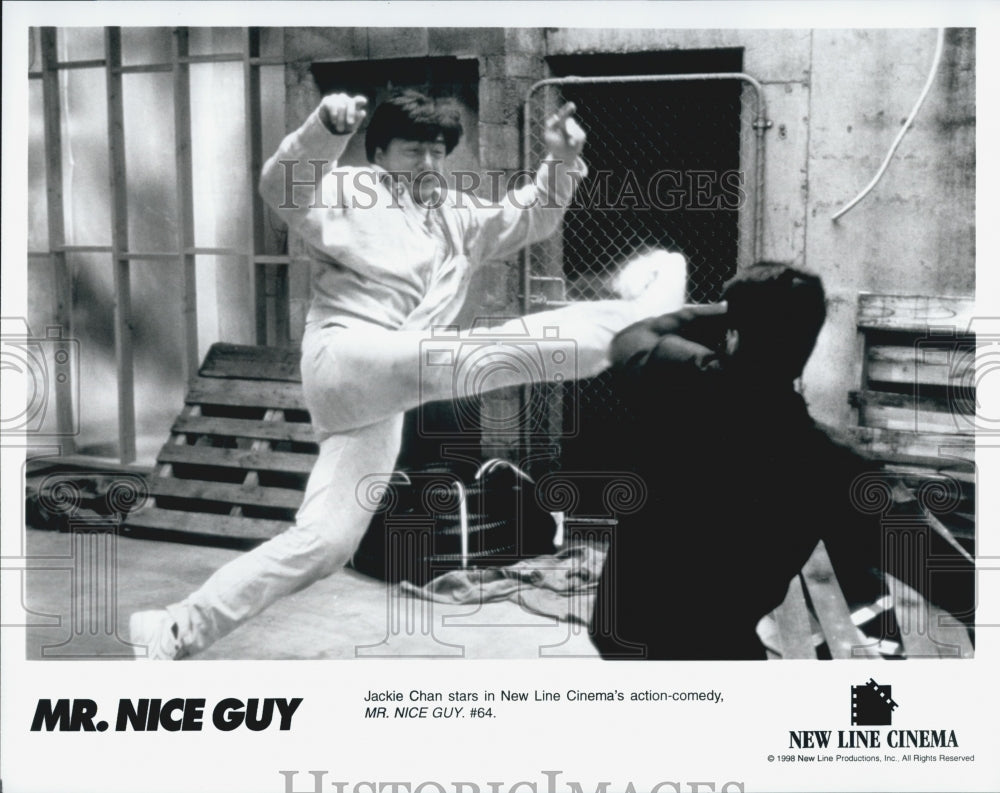 1998 Press Photo Martial Arts Expert Actor Jackie Chan Stars In &quot;Mr. Nice Guy&quot; - Historic Images