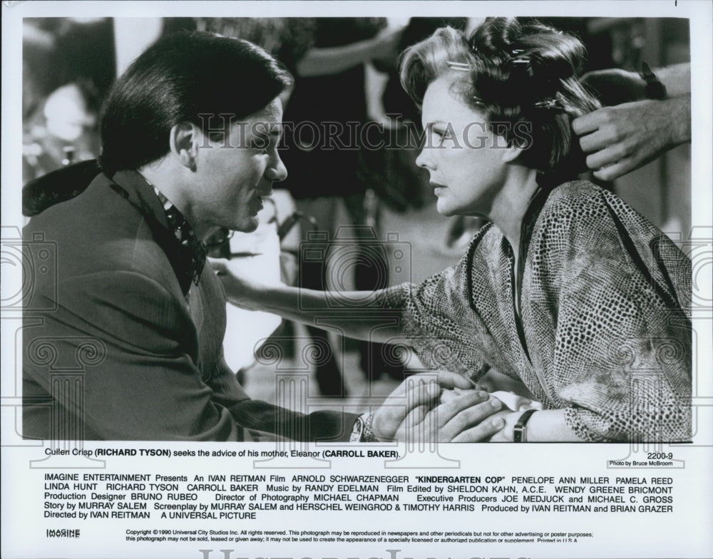 1990 Press Photo Richard Tyson & Carroll Baker in "Kindergarten Cop" - DFPG12031 - Historic Images