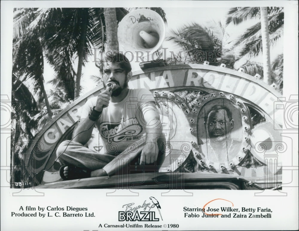 1980 Press Photo Jose Wilker Stars In Bye Bye Brazil - Historic Images