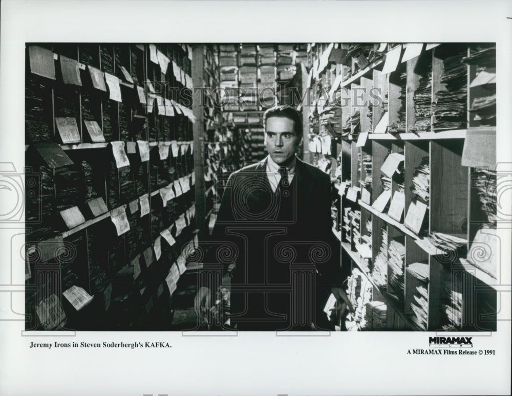 1991 Press Photo  &quot;Kafka&quot;  Jeremy Irons - Historic Images