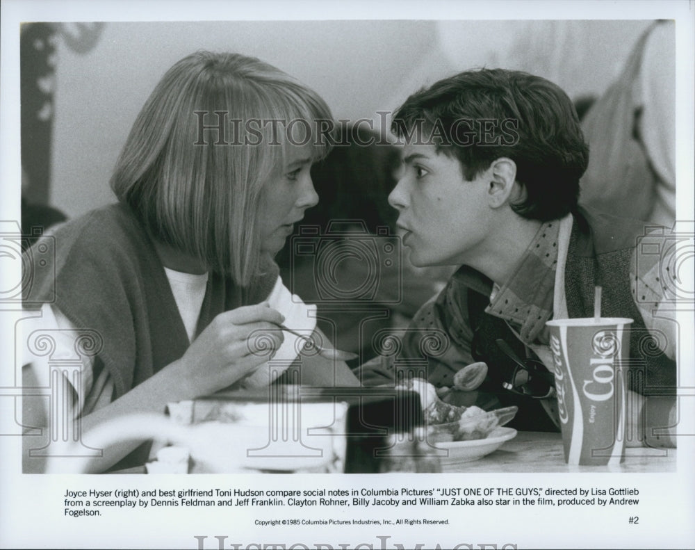 1985 Press Photo Joyce Hyser, Toni Hudson "Just One Of The Guys" - Historic Images
