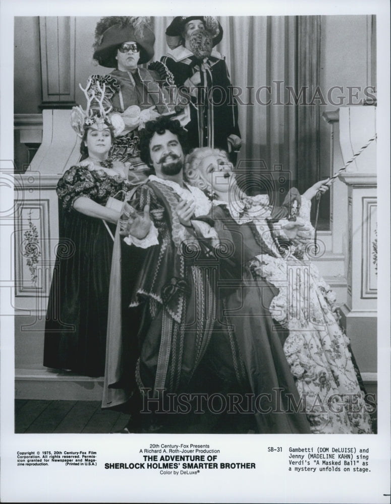 1975 Press Photo  &quot;The Adventure of Sherlock Holmes Smarter Bro&quot; Dom DeLuise - Historic Images