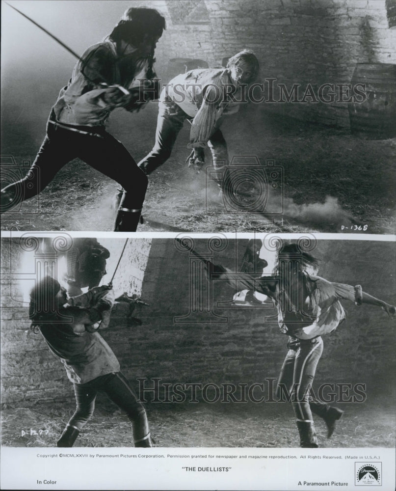 1977 Press Photo Harvey Keitel and Keith Carradine in "The Duellists" - Historic Images