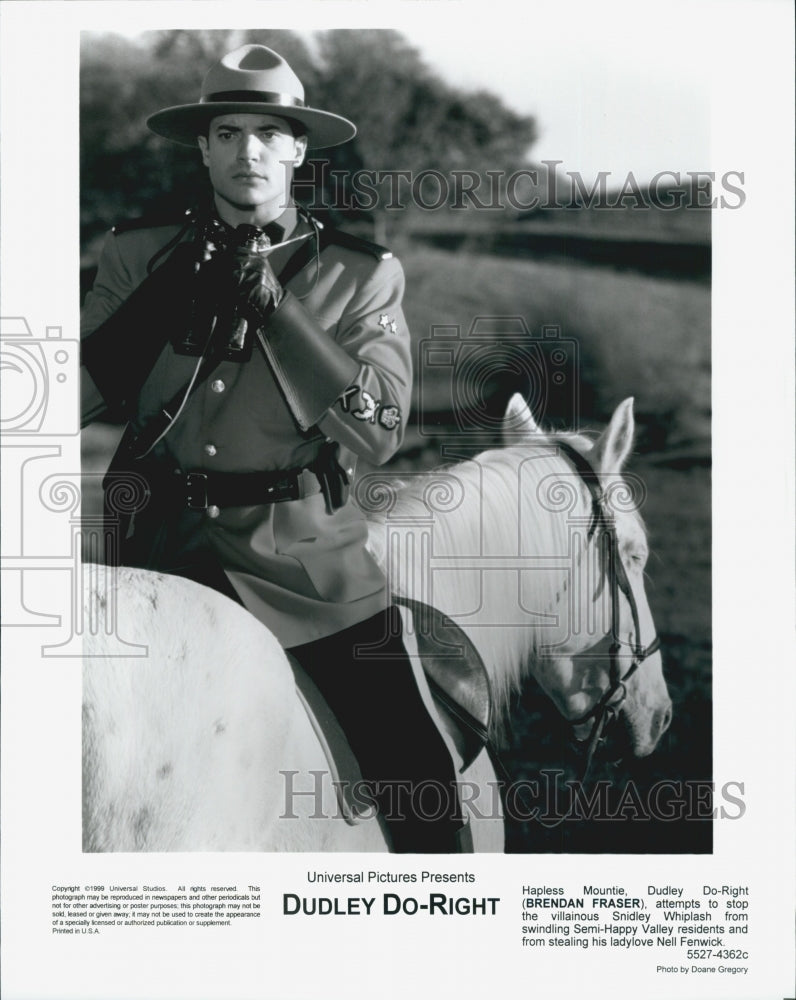 1999 Press Photo &quot;Dudley Do-Right&quot; Brendan Fraser - DFPG13175 - Historic Images