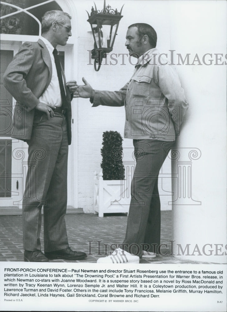1975 Press Photo  "The Drowning Pool" Paul Newman &  Stuart Rosenberg - Historic Images