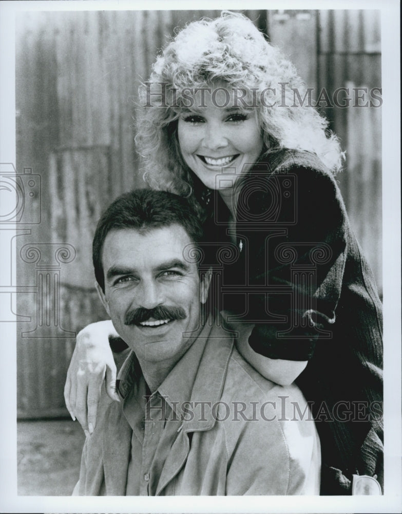 1990 Press Photo Tom Selleck and Cynthia Rhodes in "Runaway" - Historic Images