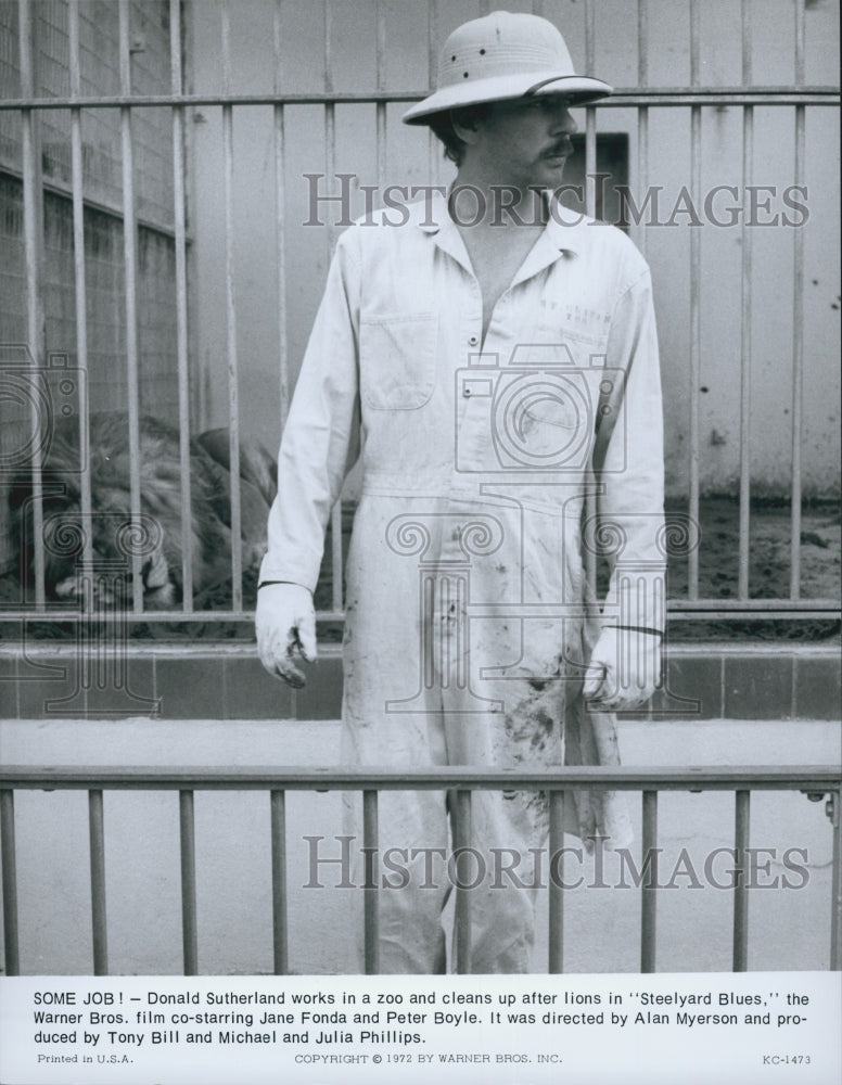 1972 Press Photo Actor Donald Sutherland in "Steelyard Blues" Film - Historic Images