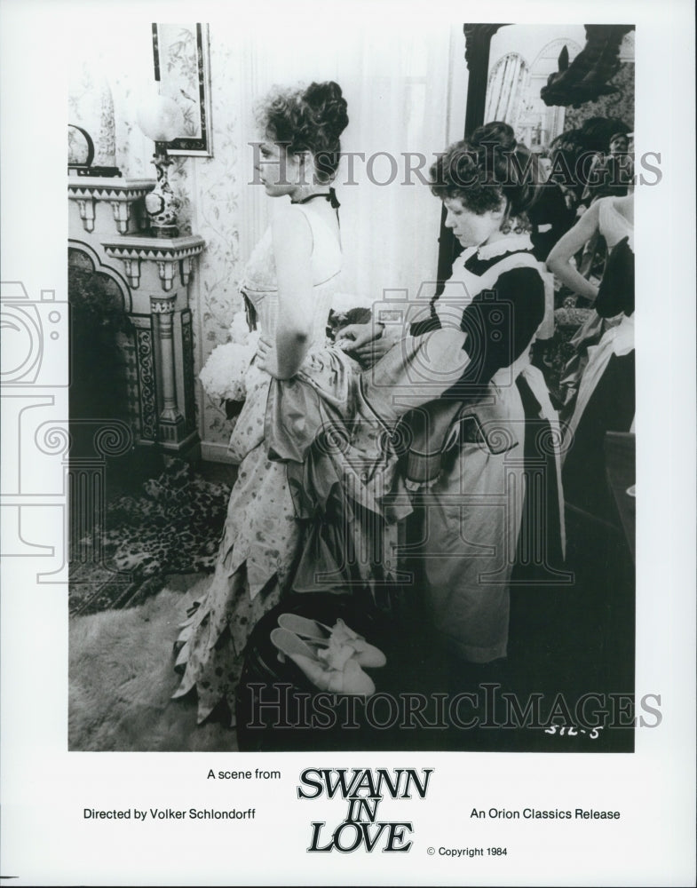 1984 Press Photo "Swann In Love" Ornella Muti directed by Volker Schlondorff - Historic Images