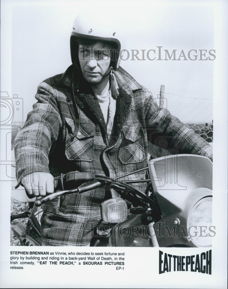 1986 Press Photo Stephen Brennan starring in "Eat The Peach" - Historic Images