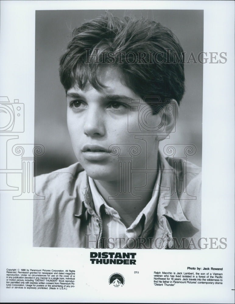 1988 Press Photo Ralph Macchio in &quot;Distant Thunder&quot; - Historic Images