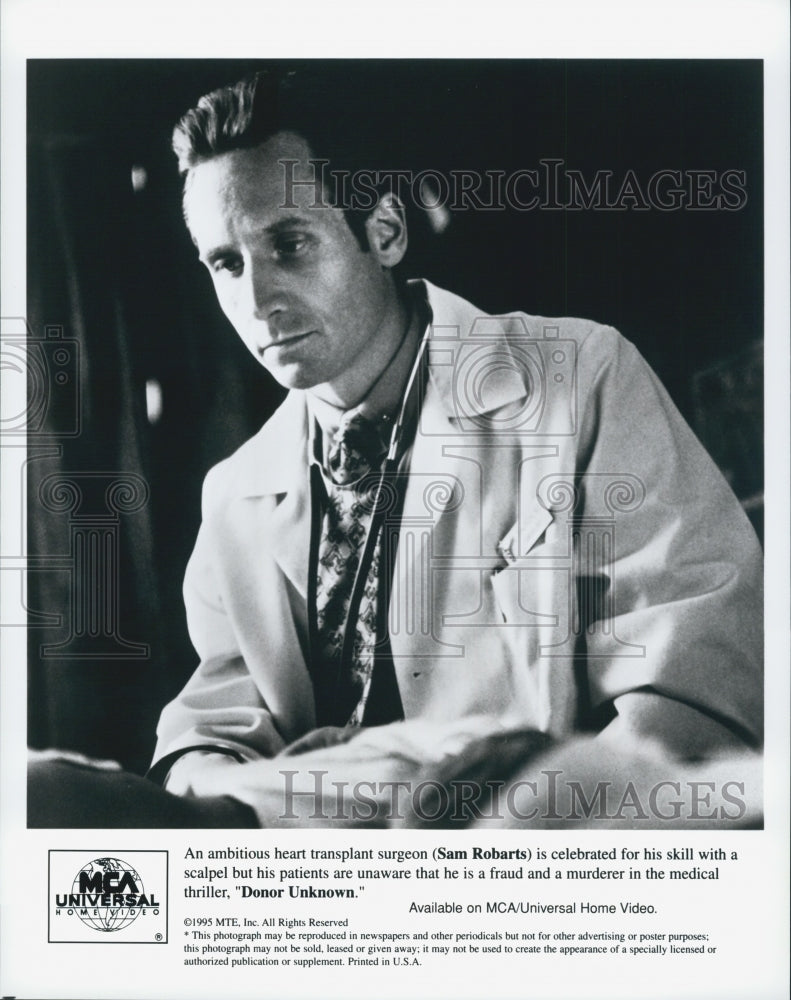 1995 Press Photo Actor Sam Robarts in "Donor Unknown" Film - Historic Images