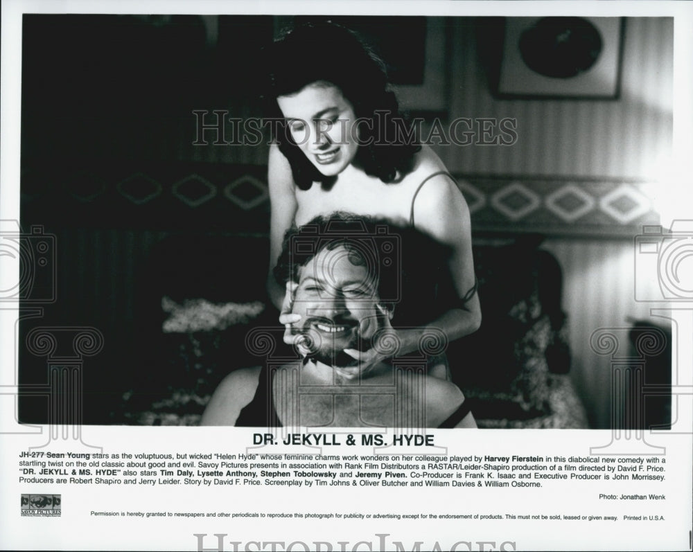 1995 Press Photo Actors Sean Young, Harvey Fierstein In &quot;Dr. Jekyll &amp; Ms. Hyde&quot; - Historic Images