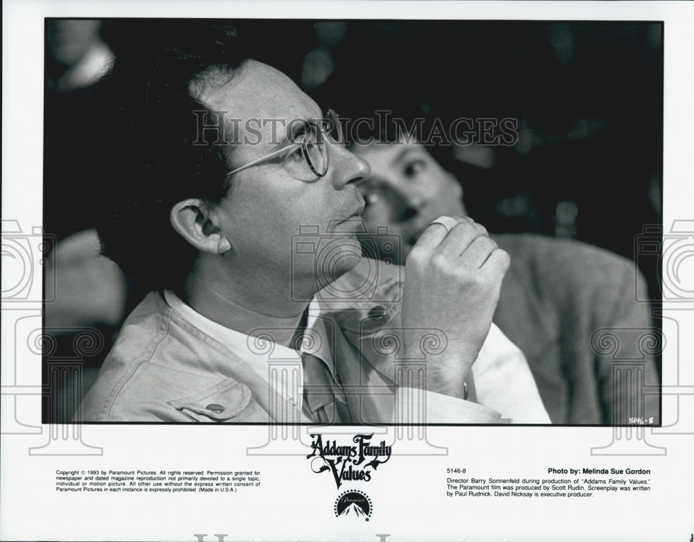 1993 Press Photo  &quot;Addams Family Values&quot;Director  Barry Sonenfeld - Historic Images