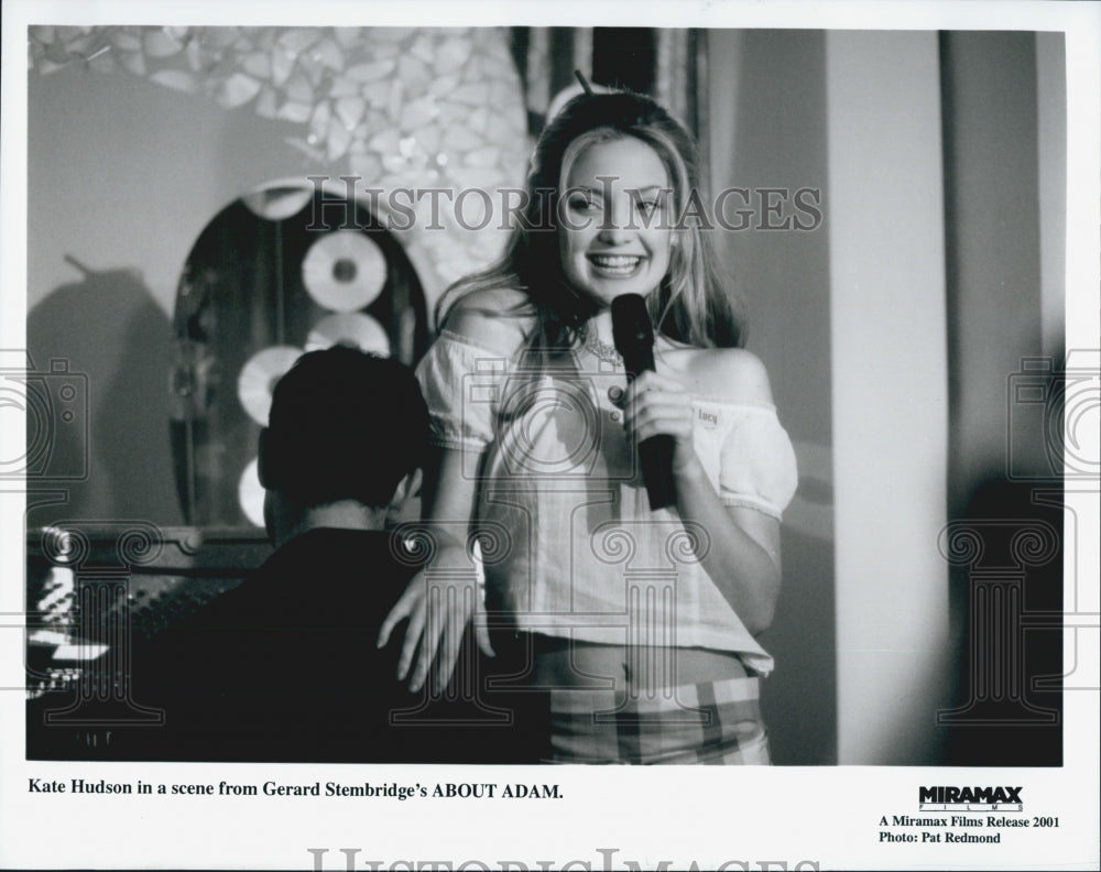 2001 Press Photo &quot;About Adam&quot; starring Kate Hudson - Historic Images