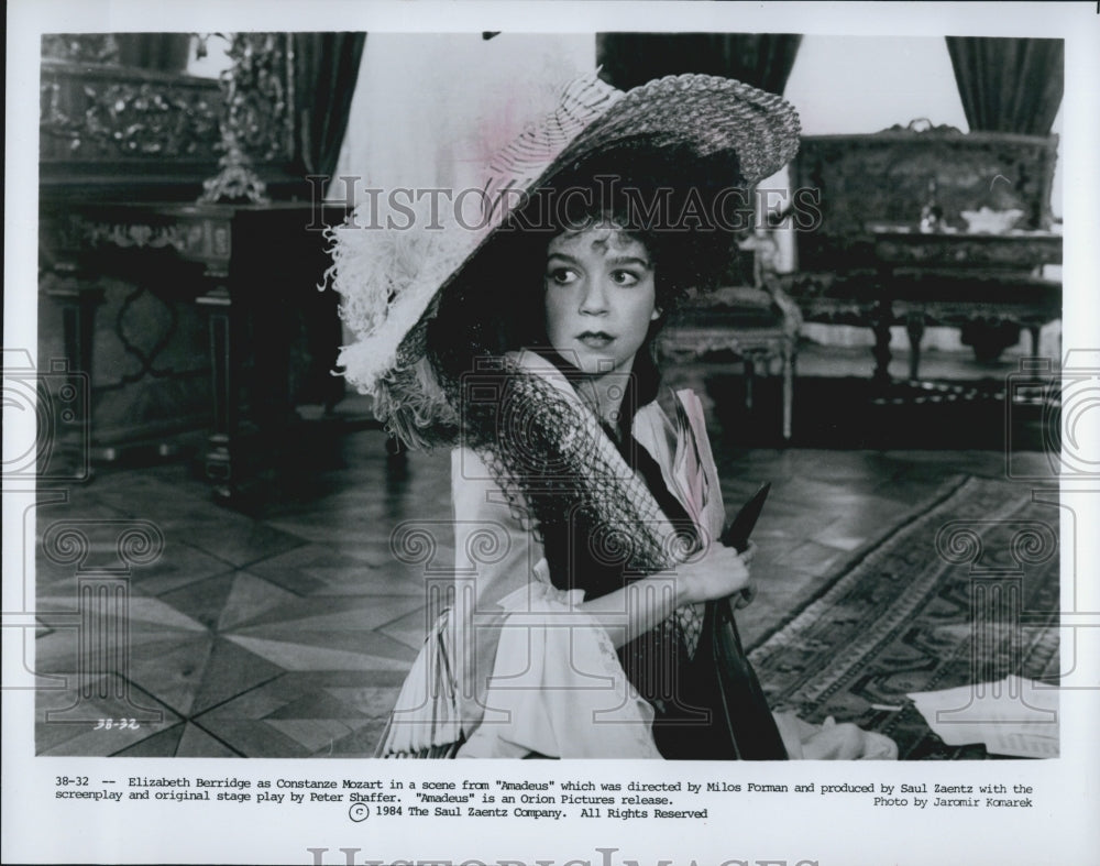 1984 Press Photo Elizabeth Berridge in "Amadeus" - Historic Images