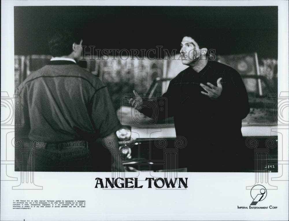 1990 Press Photo Actors In Movie "Angel Town" - Historic Images