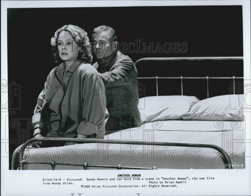 1988 Press Photo Sandy Dennis and Ian Holm &quot;Another Woman&quot; - Historic Images