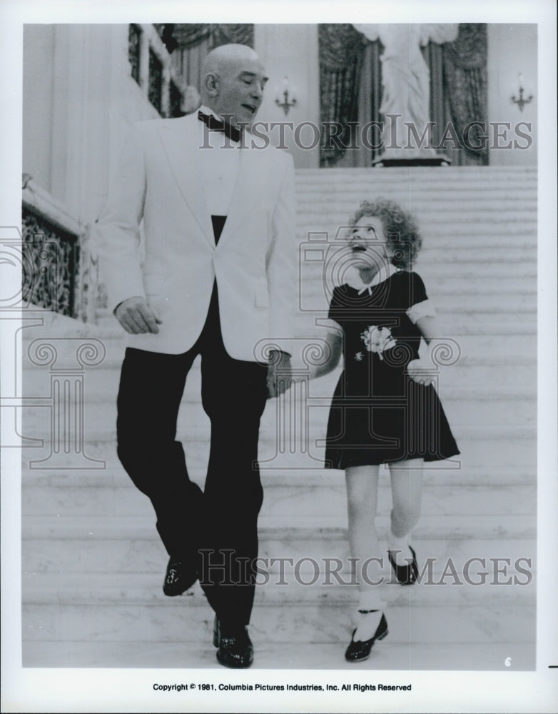 1982 Press Photo "Annie" Aileene Quinn & Albert Finney - Historic Images