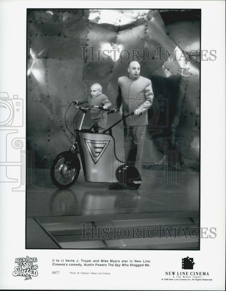 1999 Press Photo&quot;Austin Powers-The Spy Who Shagged Me&quot;Mike Meyers, Verne Troyer - Historic Images