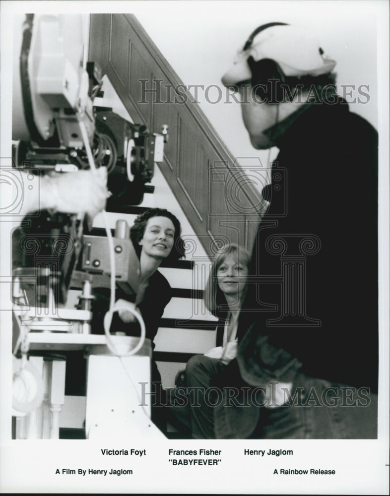 1994 Press Photo Henry Jaglom, Victoria Foyt, Frances Fisher of "Babyfever" - Historic Images