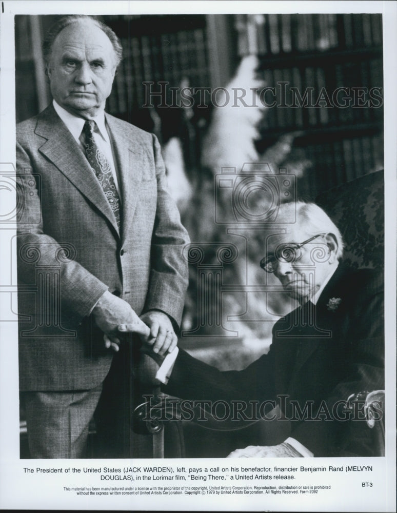 1979 Press Photo Jack Warden, Melvyn Douglas "Being There" - DFPG22209 - Historic Images