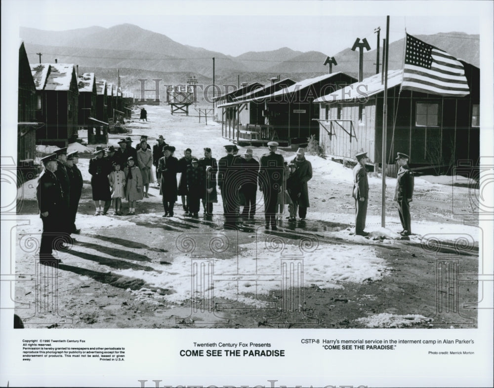 1990 Press Photo Harry&#39;s Memorial Service in &quot;Come See The Paradise&quot; - Historic Images