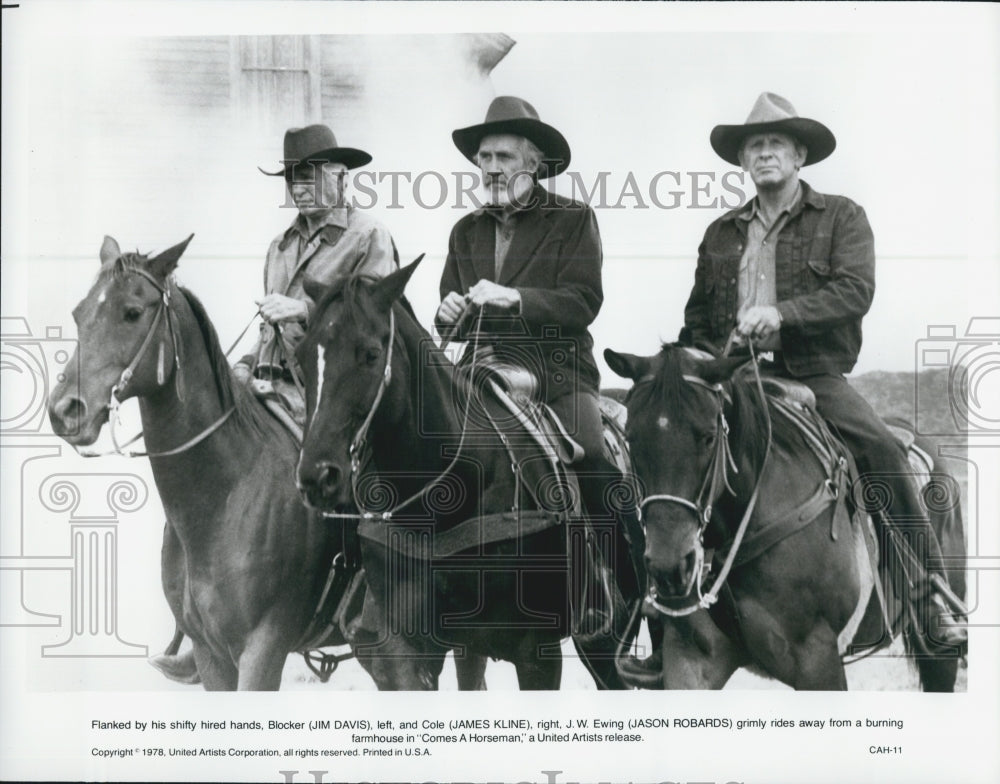 1978 Press Photo Jim Davis, James Kline, Jason Robards in &quot;Comes a Horseman&quot; - Historic Images