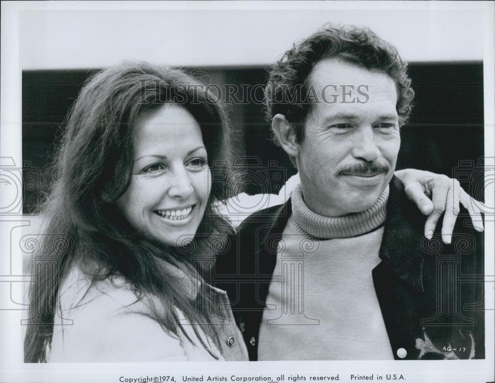 1974 Press Photo Isela Vega, Warren Gates, &quot;Bring Me The Head of Alfredo Garcia&quot; - Historic Images