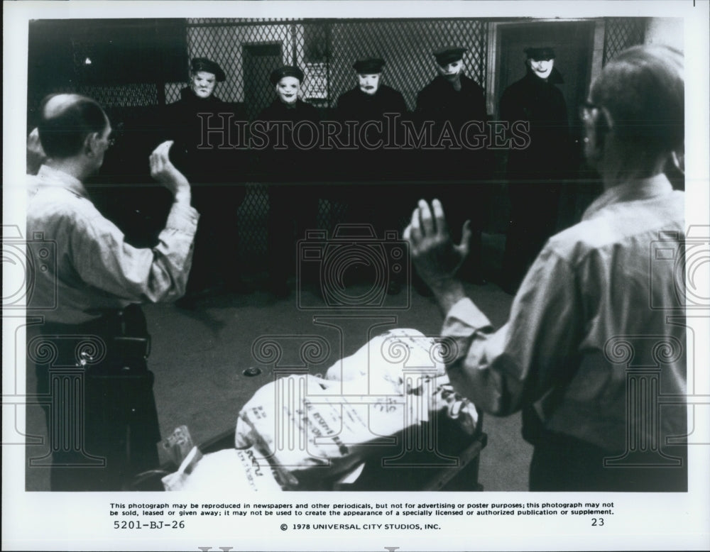 1978 Press Photo Actors posing for photo - Historic Images