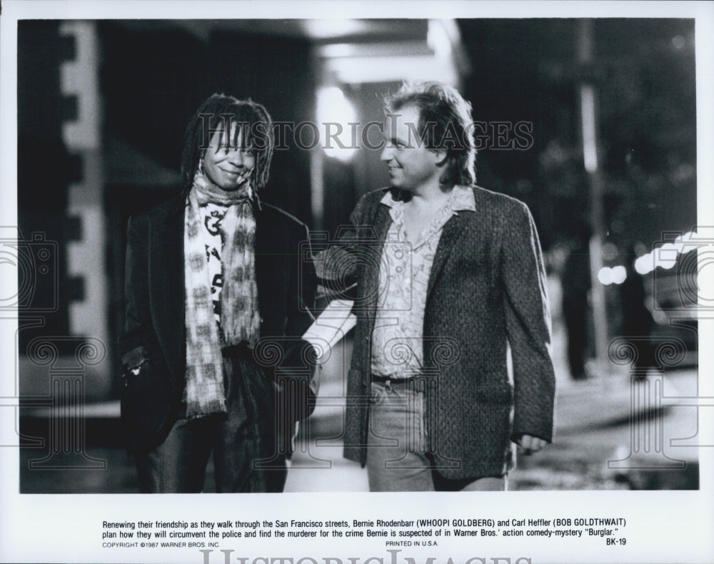 1987 Press Photo Actors Whoopi Goldberg And Bob Goldthwait In Film "Burglar" - Historic Images