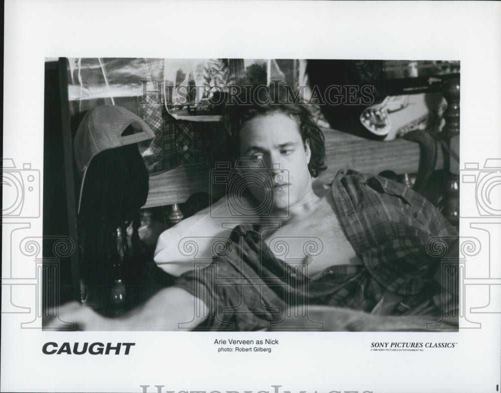 1996 Press Photo Arie Verveen Stars As Nick  In "Caught" - Historic Images