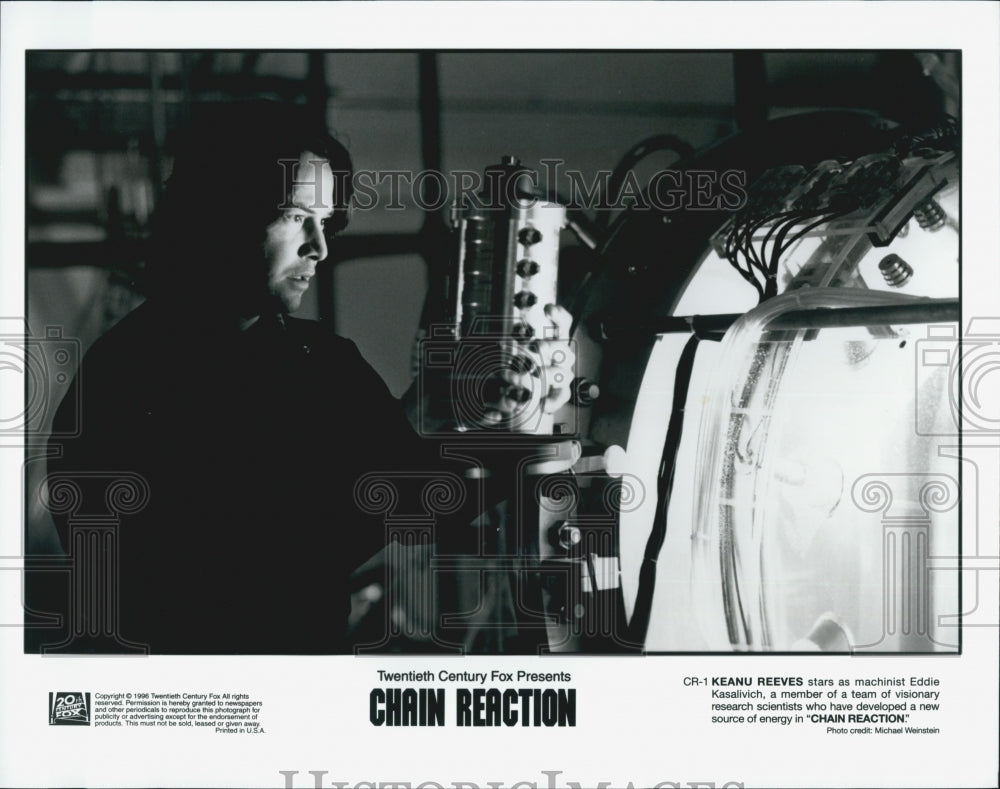 1996 Press Photo "Chain Reaction" Keanu Reeves stars - Historic Images