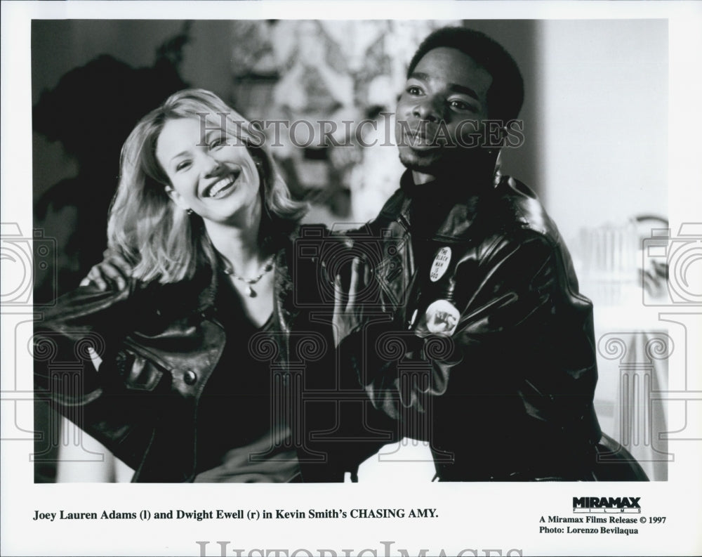 1997 Joey Lauren Adams and Dwight Ewell in &quot;Chasing Amy&quot;-Historic Images