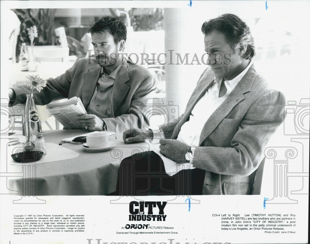 1997 Press Photo "City Of Industry" Timothy Hutton Harvey Keitel Actor - Historic Images