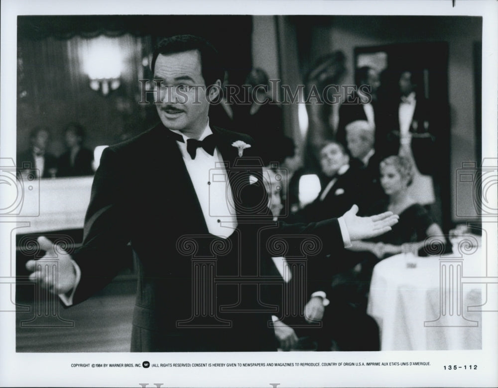 1984 Press Photo Actor, Burt Reynold in a tuxedo - Historic Images