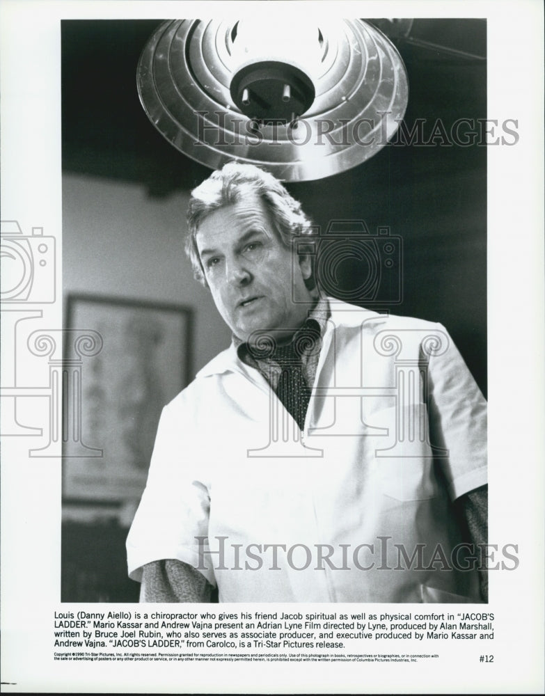 1990 Press Photo Danny Aiello in Jacobs Ladder&quot; - Historic Images