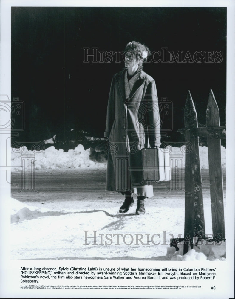 1986 Press Photo Christine Lahti in "Housekeeping" - Historic Images