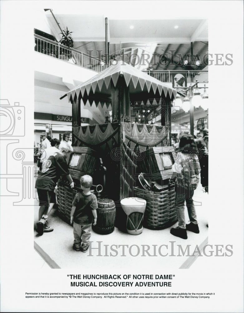 Press Photo Scene from &quot;The Hunchback of Notre Dame&quot; Musical Discovery Adventure - Historic Images