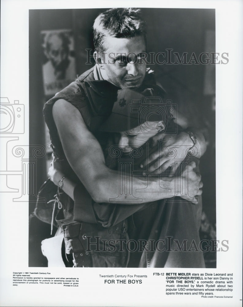 1991 Press Photo Bette Midler and Christopher Rydell in &quot;For the Boys&quot; - Historic Images